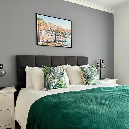 Princess Retreat Beautiful Modern Aprt 2 Min Walk From Quarteira Beach Bagian luar foto