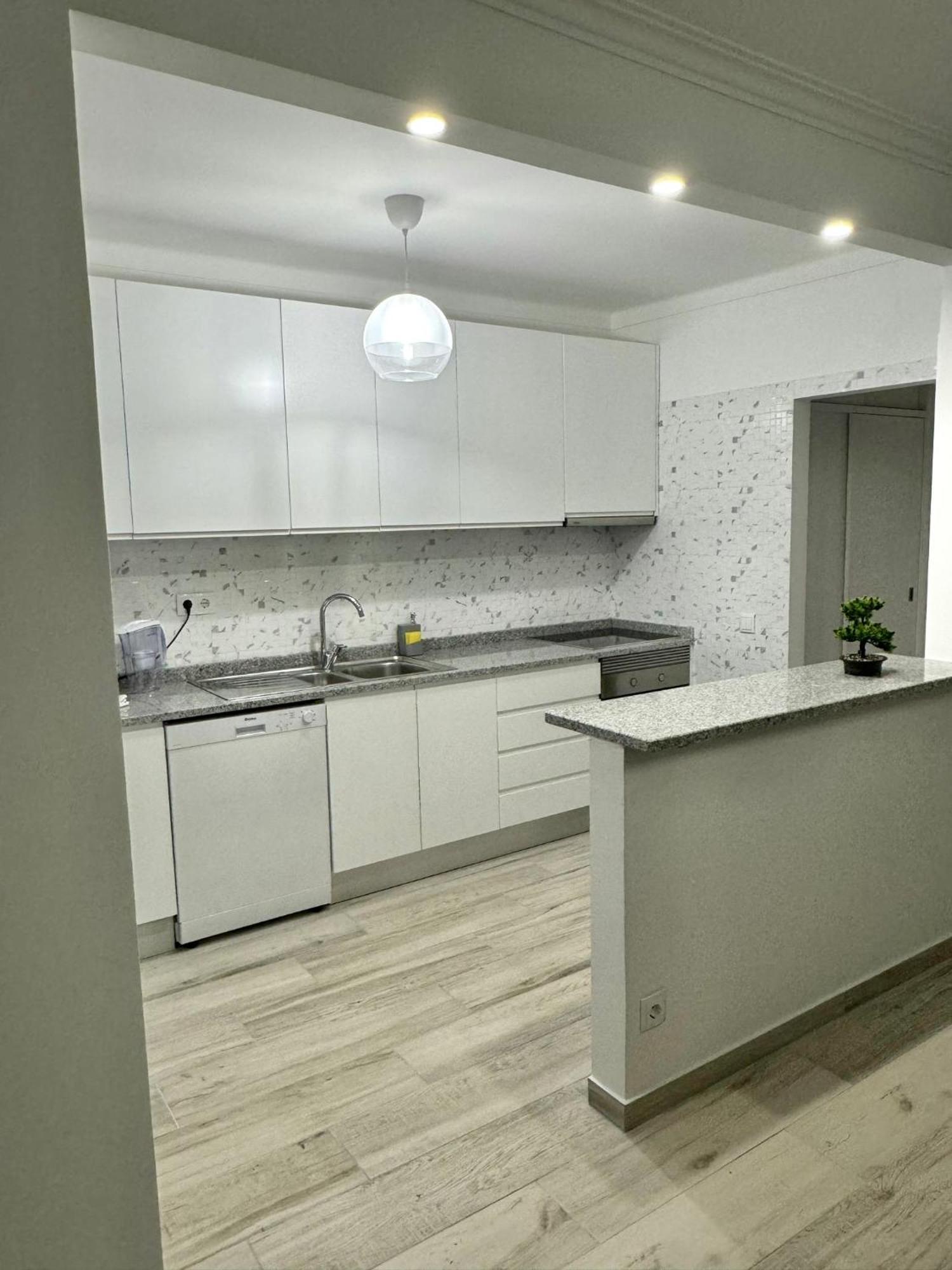 Princess Retreat Beautiful Modern Aprt 2 Min Walk From Quarteira Beach Bagian luar foto