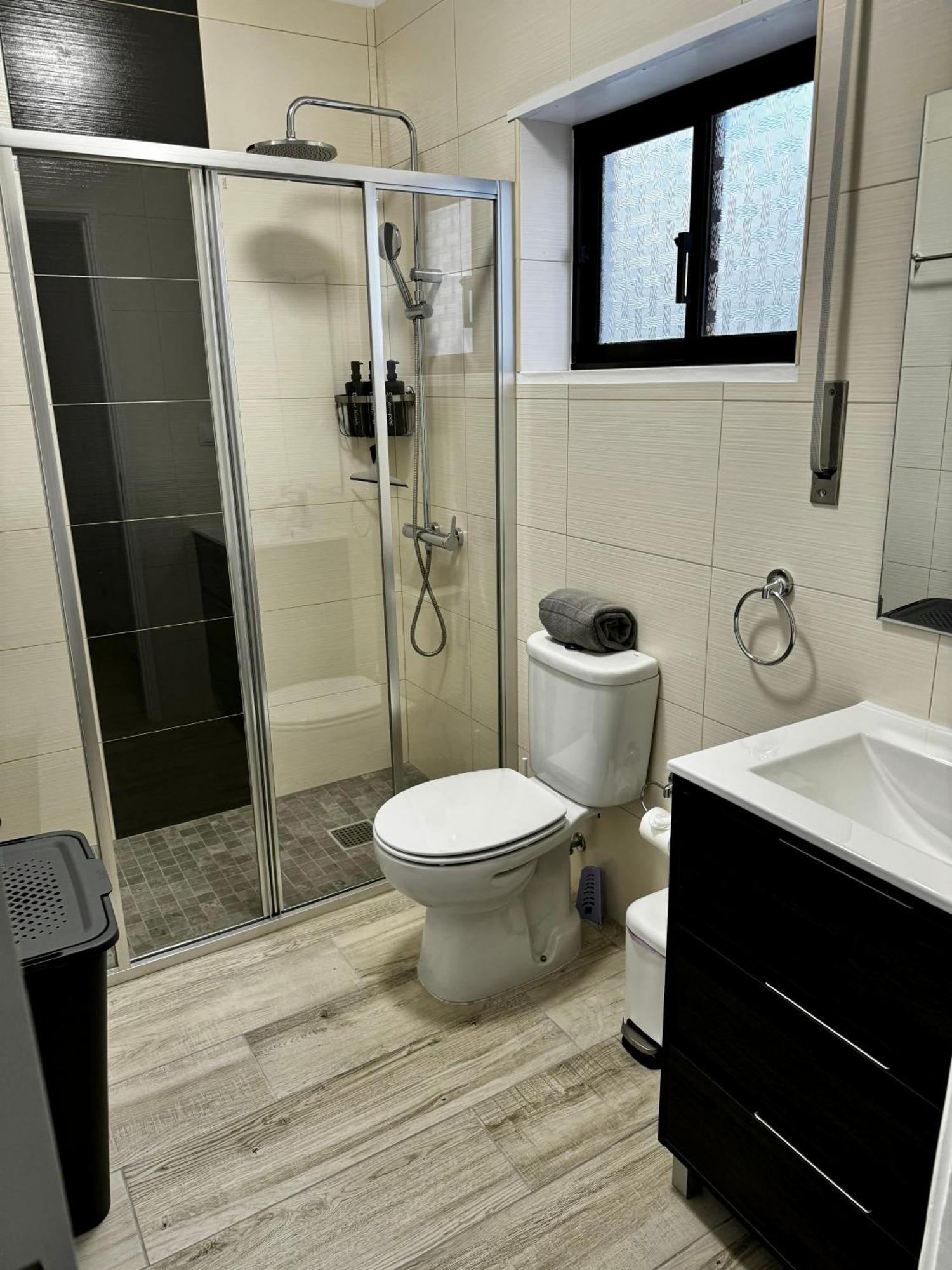Princess Retreat Beautiful Modern Aprt 2 Min Walk From Quarteira Beach Bagian luar foto