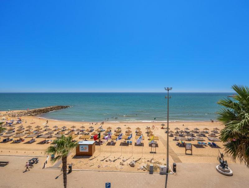 Princess Retreat Beautiful Modern Aprt 2 Min Walk From Quarteira Beach Bagian luar foto