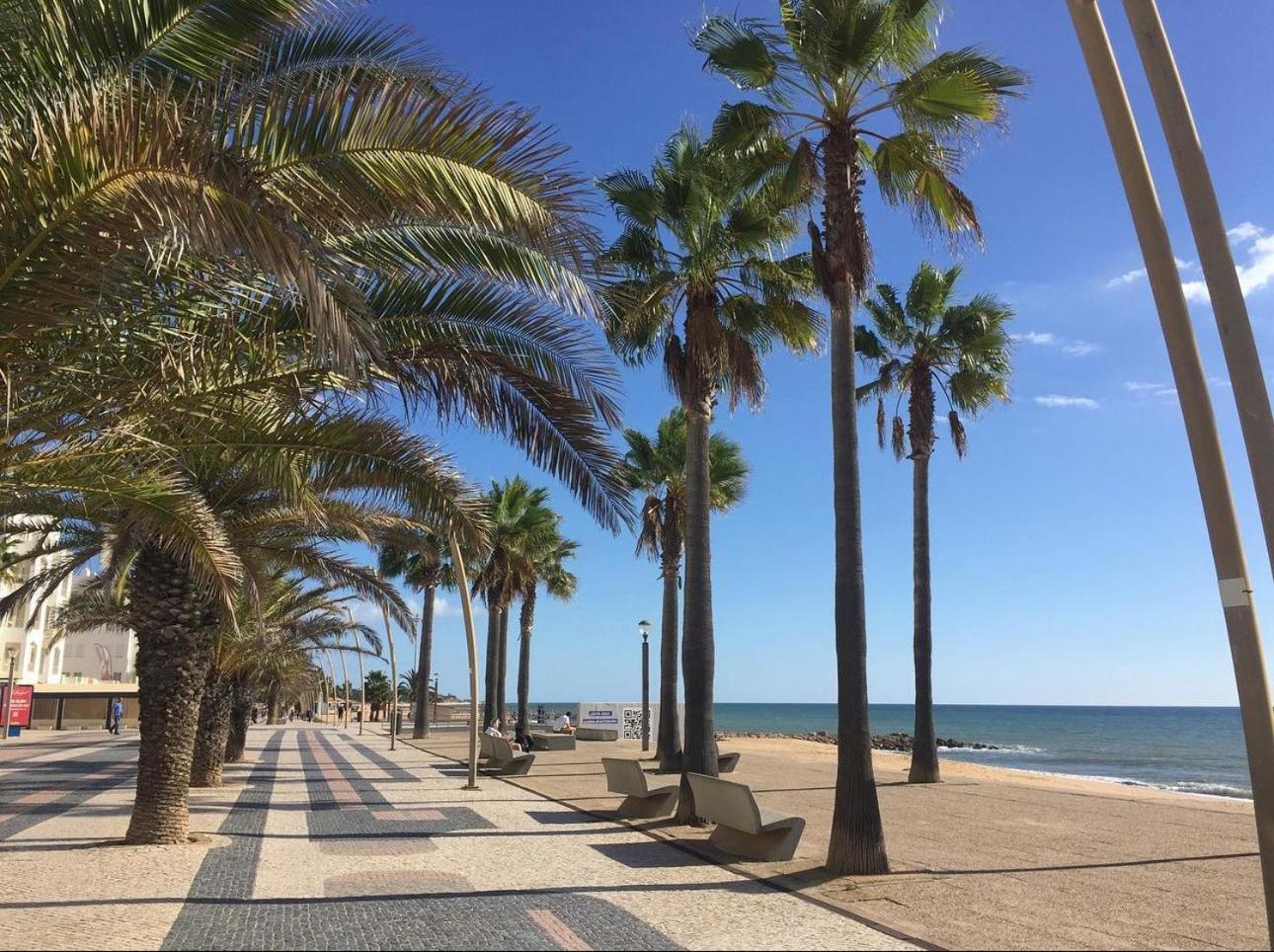 Princess Retreat Beautiful Modern Aprt 2 Min Walk From Quarteira Beach Bagian luar foto