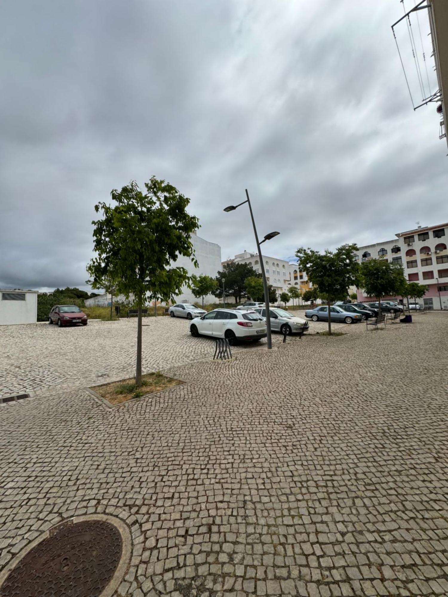 Princess Retreat Beautiful Modern Aprt 2 Min Walk From Quarteira Beach Bagian luar foto