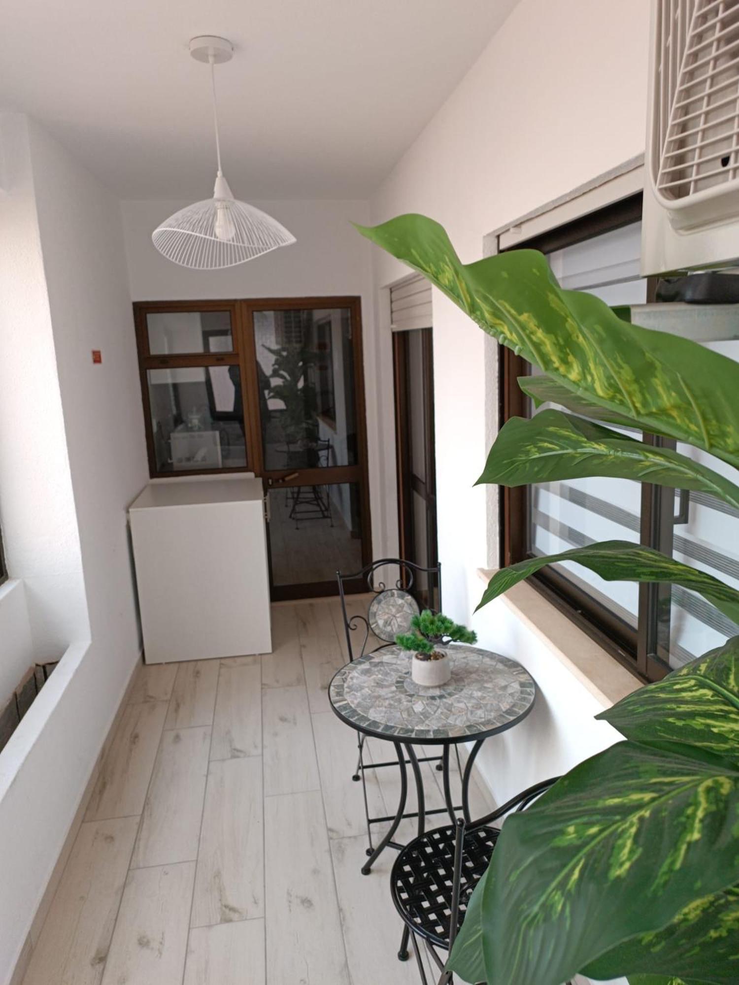 Princess Retreat Beautiful Modern Aprt 2 Min Walk From Quarteira Beach Bagian luar foto